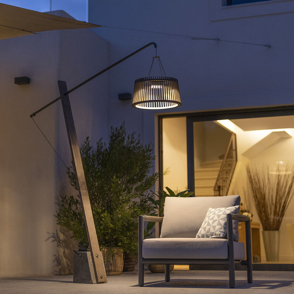 Lampadaire solaire SKAAL avec pied en granite