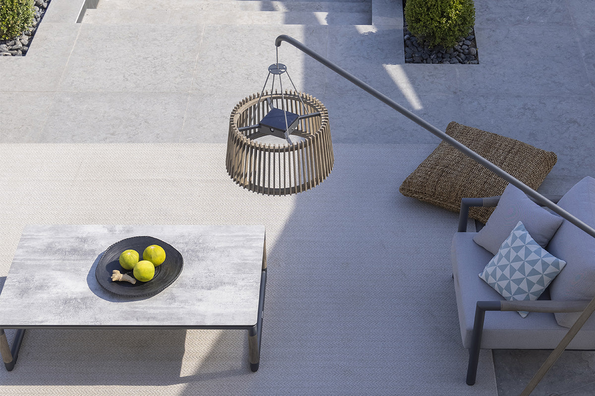Lampadaire solaire pour table de jardin SKAAL