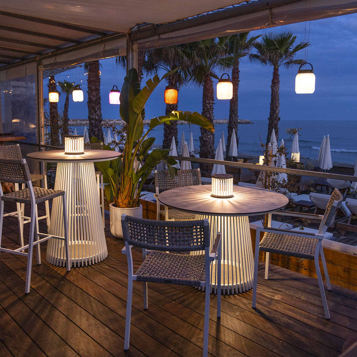 Lampes solaires design Les Jardins sur terrasse extérieure