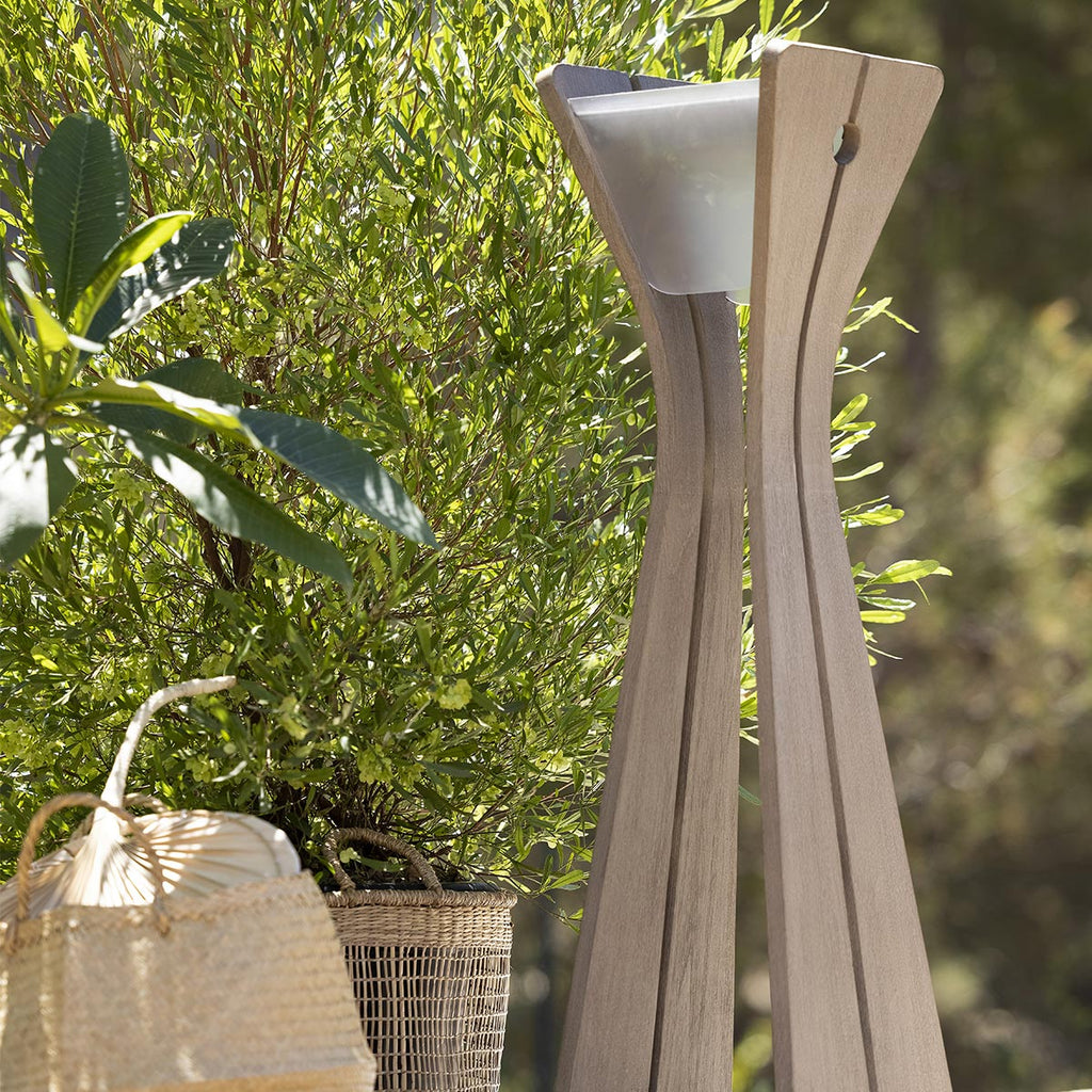 Lampadaire solaire OSMOZ Les Jardins – vue 2