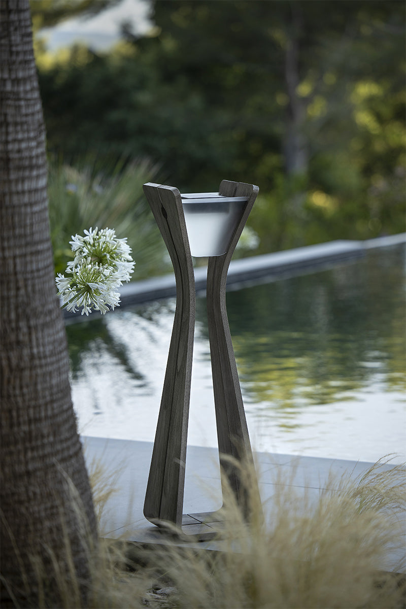 Lampadaire solaire OSMOZ Les Jardins