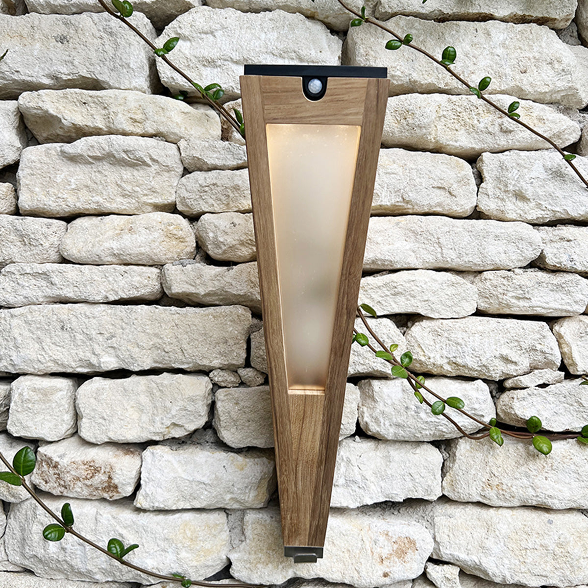 Applique torche solaire TECKA Les Jardins